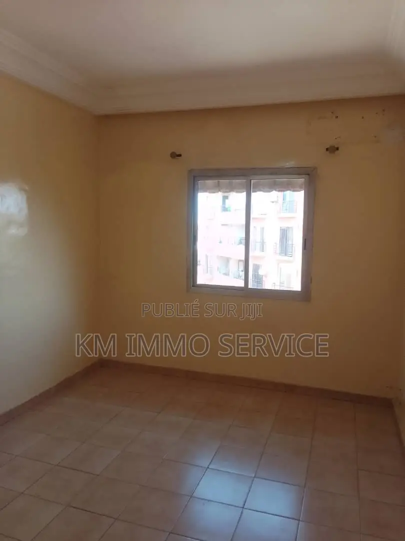 3chbre Appartement dans Mariste, Région de Dakar à Vendre