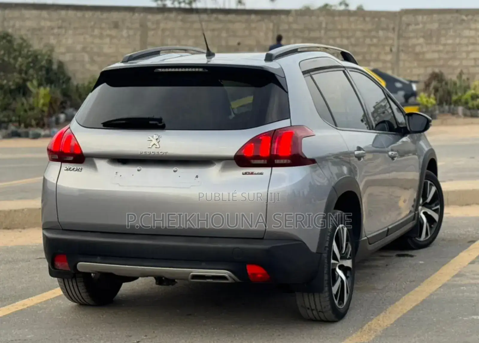 Peugeot 2008 2018 Argenté