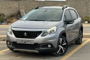 Peugeot 2008 2018 Argenté