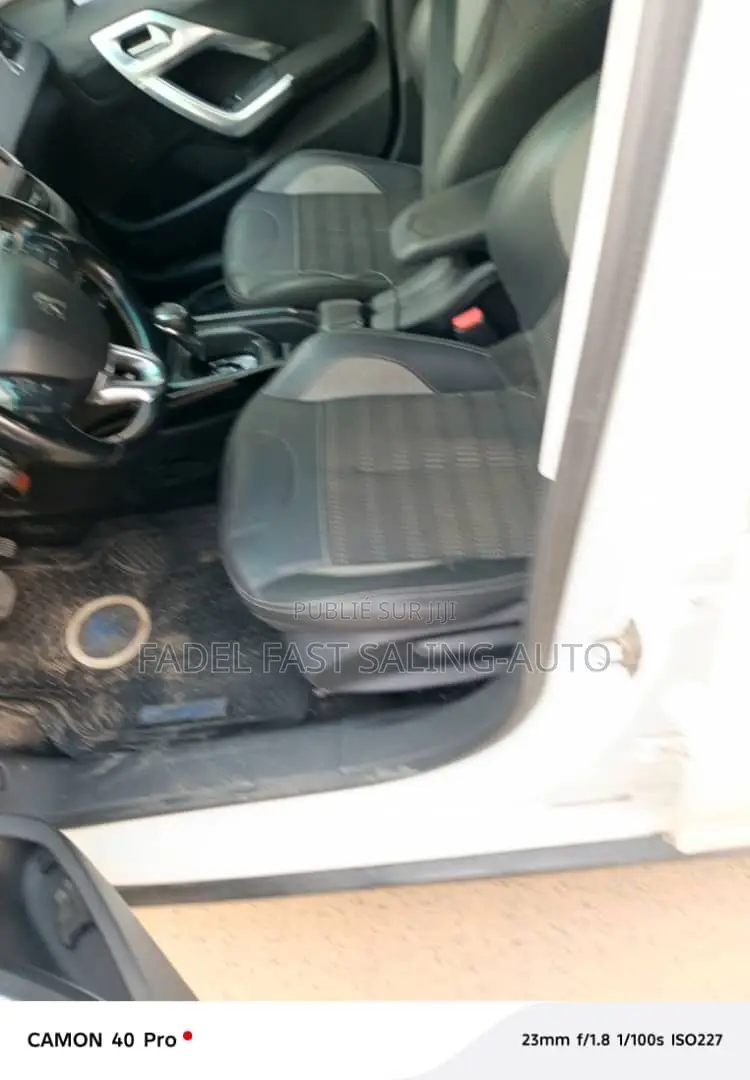 Peugeot 2008 2019 Blanc