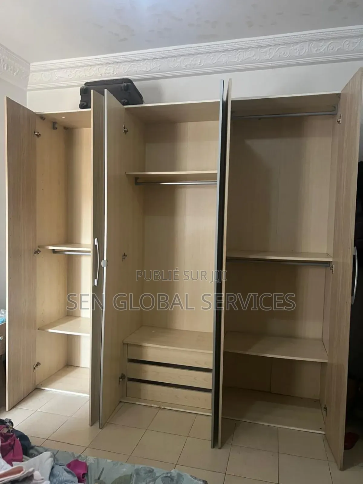 Armoire 6 Battants À Vendre