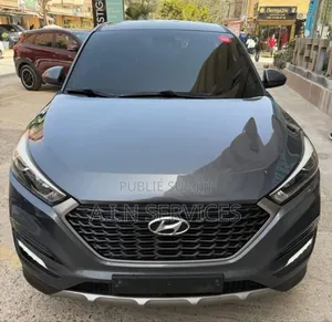 Photo - Hyundai Tucson 2017 Gris
