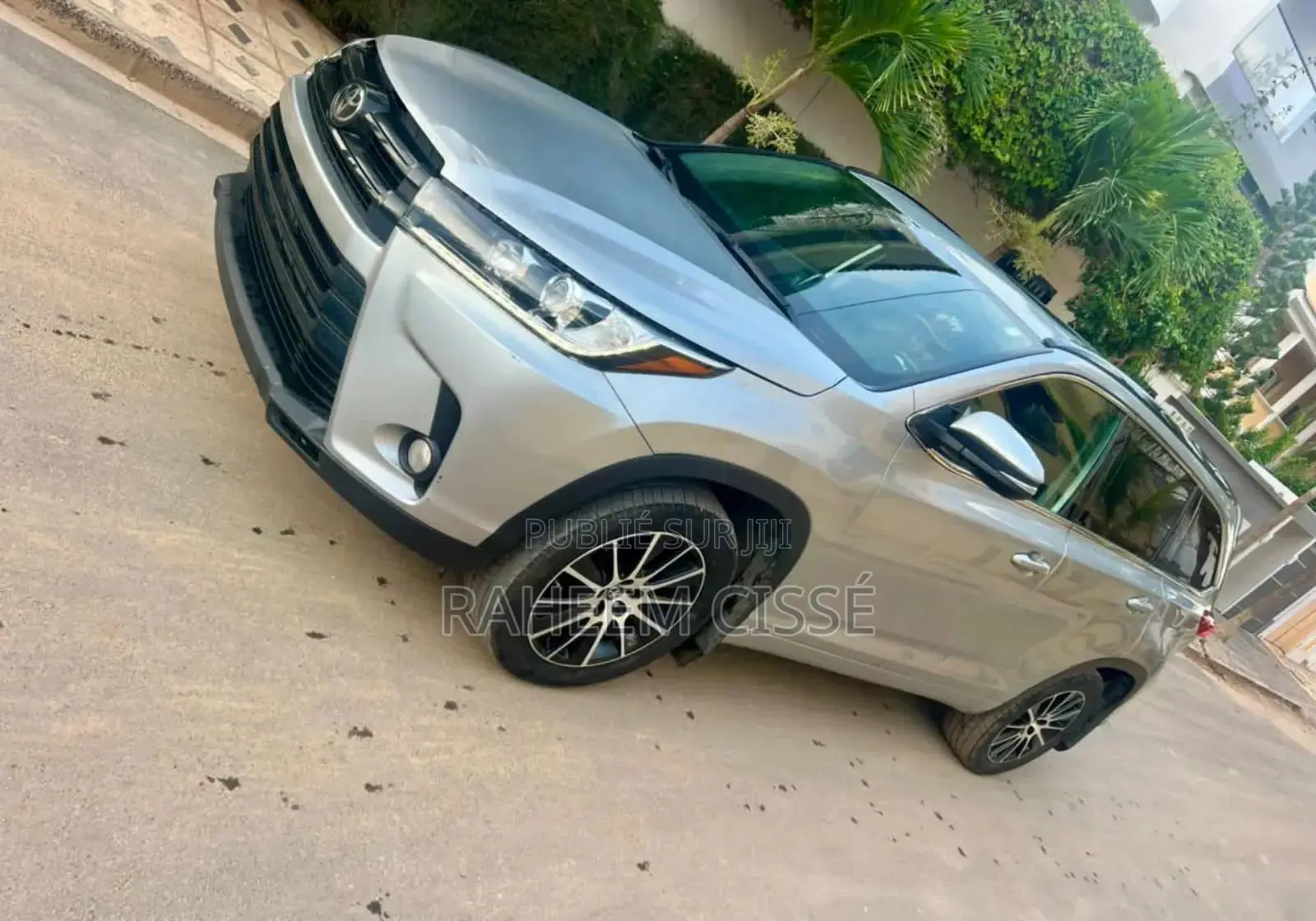 Toyota Highlander SE 4x4 V6 (3.5L 6cyl 8A) 2018 Gris