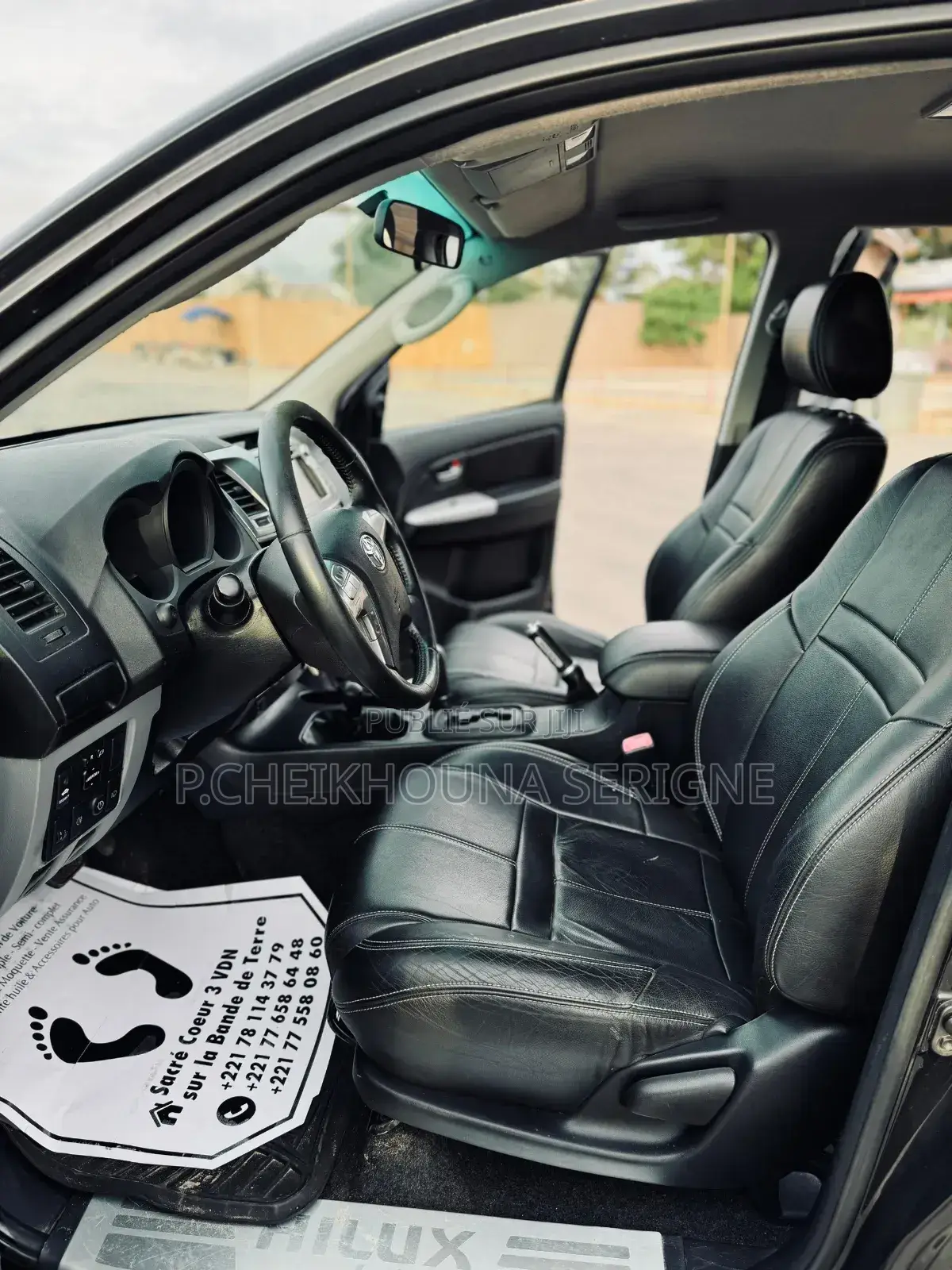 Toyota Hilux 2016 Black