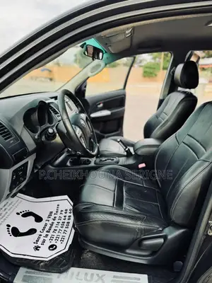 Toyota Hilux 2016 Black