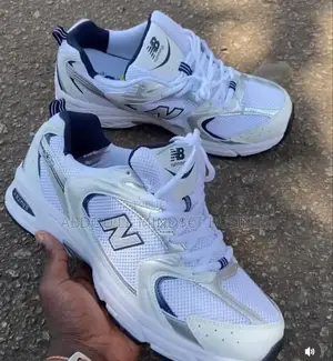 Shoes New Balance Original Qualité Disponible