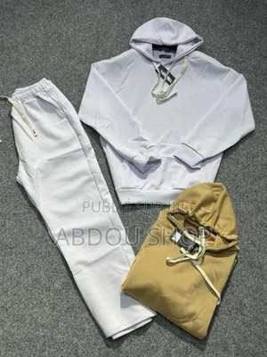 Ensemble Capuche Unique Unisexe Disponible