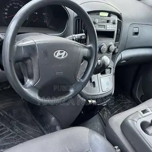 Hyundai Starex 2017 Gris