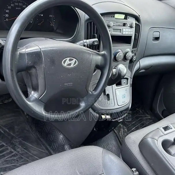 Hyundai Starex 2017 Gris