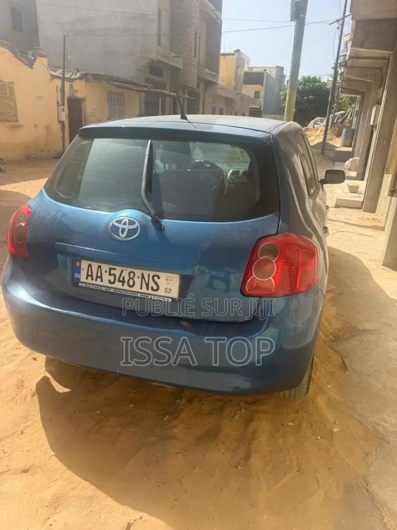 Toyota Auris 2009 Blue