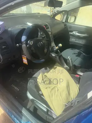 Toyota Auris 2009 Blue