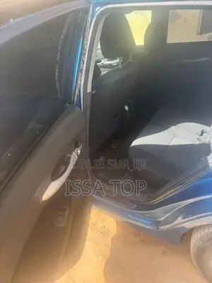 Toyota Auris 2009 Blue