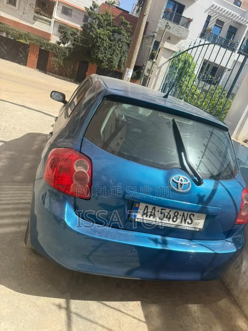 Toyota Auris 2009 Blue