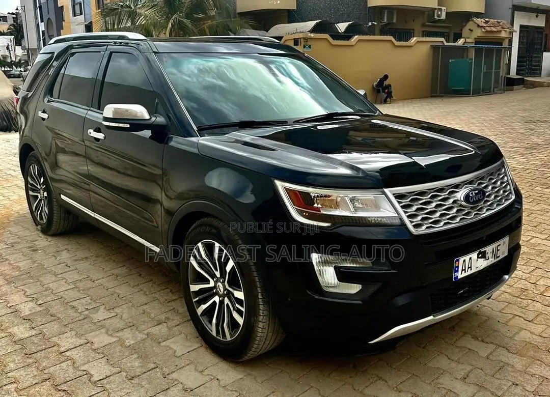 Ford Explorer Platinum 4dr 4x4 (3.5L 6cyl 6A) 2017 Black