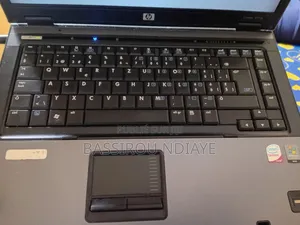 Photo - Ordinateur Portable HP Compaq 615 2GB Intel Core 2 Duo SSD 140GB