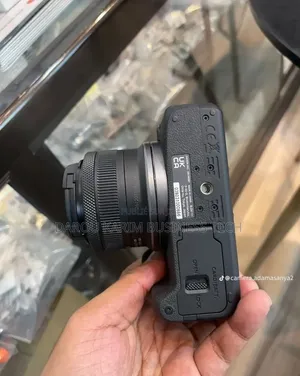 Canon Eos R100 Nouvel Ensemble