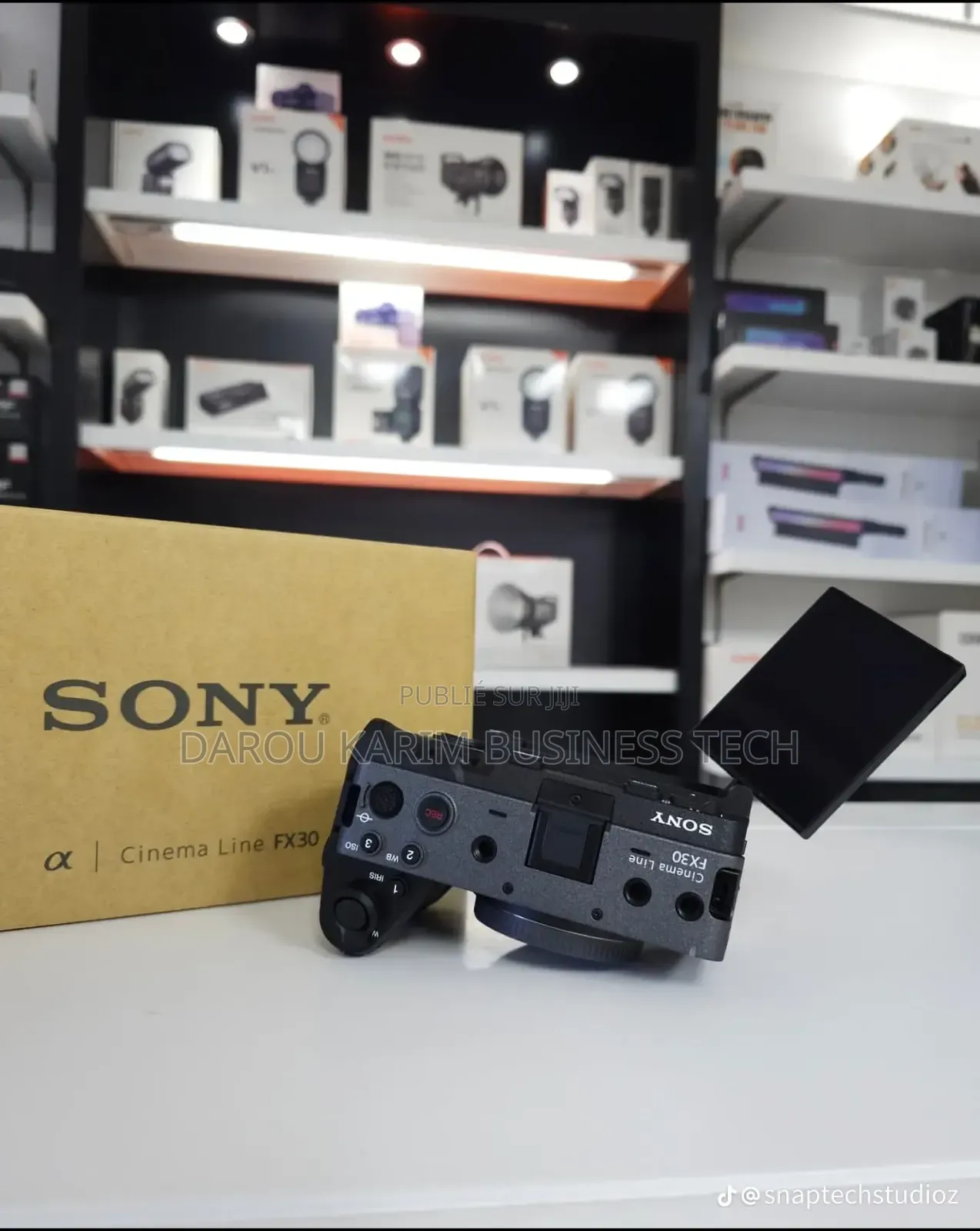 Le Sony Cinéma Line Fx30 Est Une Caméra De Cinéma Compacte