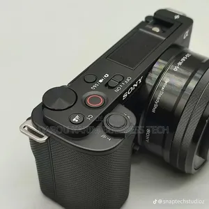 Sony Zv-E10 - Conçu Pour Les
Créateurs