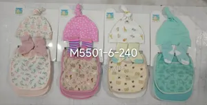 Photo - Lot Bonnet Bavoir Chauss