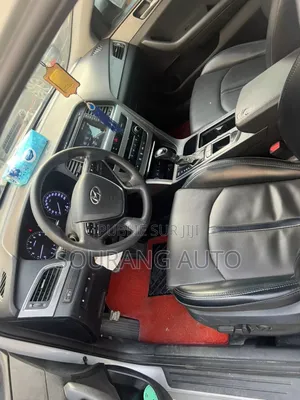 Hyundai Sonata Sport Sedan FWD (2.4L 4cyl 6A) 2016 Gris