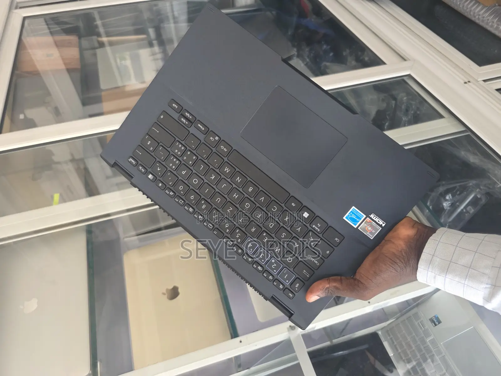 New Asus ExpertBook B9 B9400CBA 16GB AMD Ryzen 5 SSD 512GB