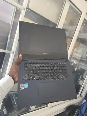 Photo - New Asus ExpertBook B9 B9400CBA 16GB AMD Ryzen 5 SSD 512GB