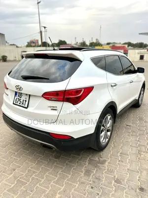Hyundai Santa Fe SE AWD 2016 Black