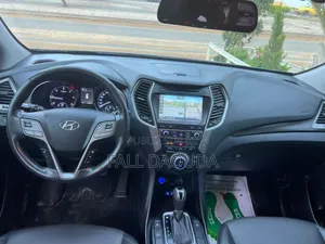Hyundai Santa Fe 2018 Blue