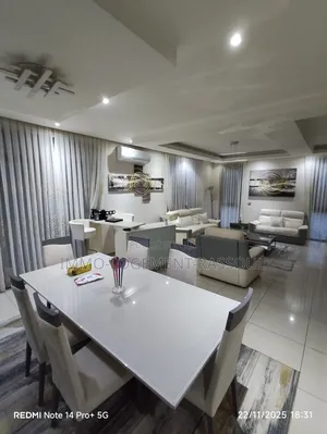 Furnished 3chbre Appartement dans , Almadies à Vendre