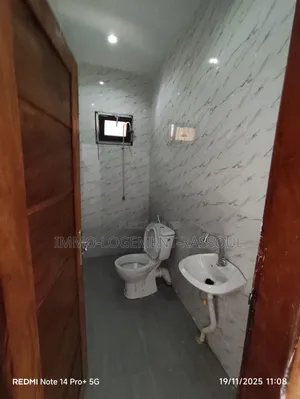 1chbre Bungalow dans , Grand Dakar à Louer