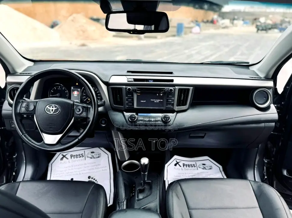 Toyota RAV4 2018 Gris