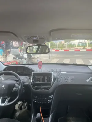 Peugeot 2008 2018 Vert