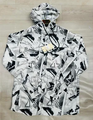 Chemise Madres Capuche Disponible