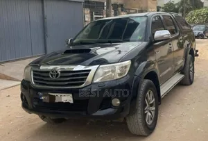Toyota Hilux 2012 Black