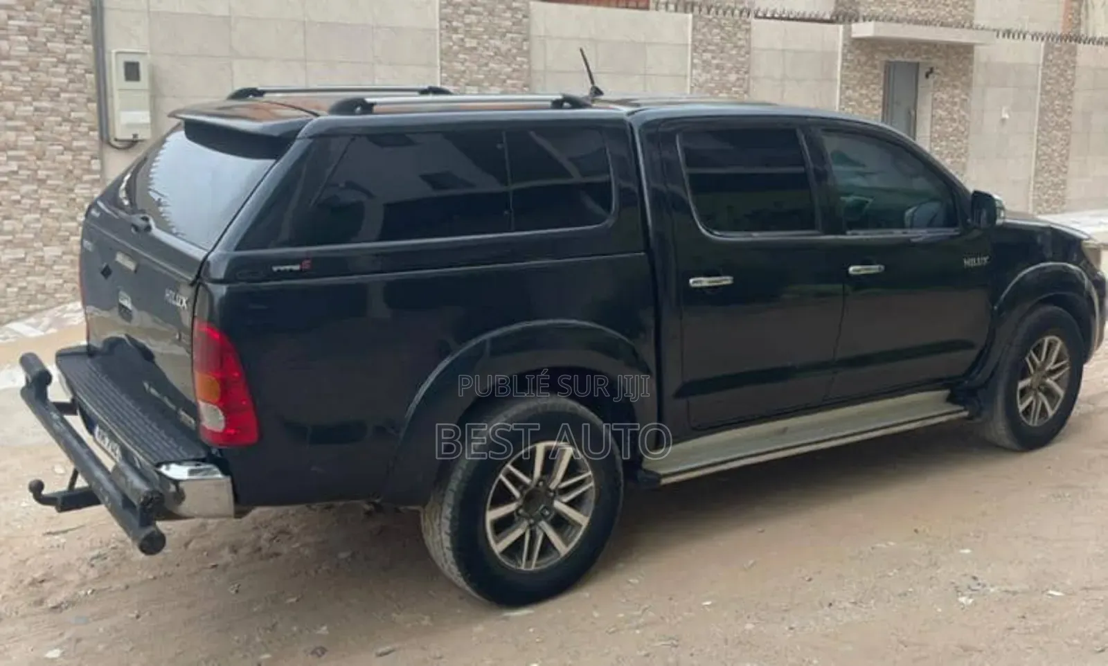 Toyota Hilux 2012 Black