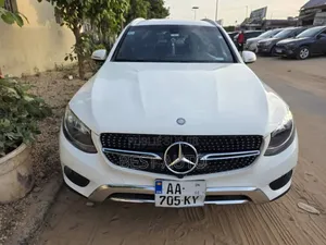 Photo - Mercedes-Benz GLC-Class 2017 Blanc