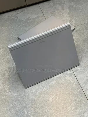 New Microsoft Surface Book 3 16GB Intel Core I7 SSD 256GB