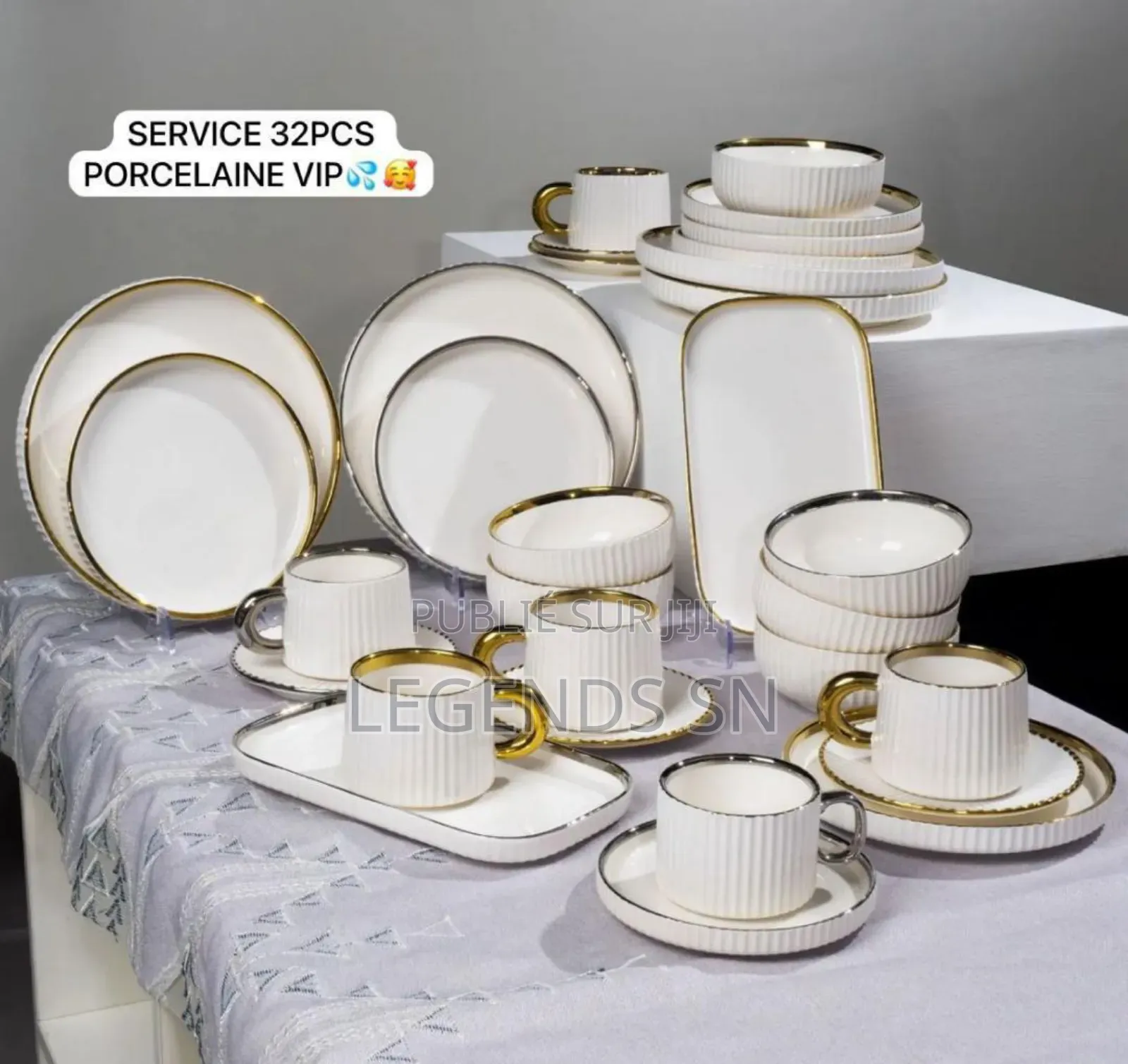 Service Vaisselle 32 Pièces en Porcelaine