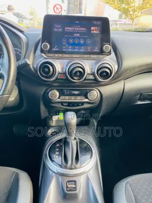 Nissan Juke 1.6 Hybrid FWD 2023 Gris