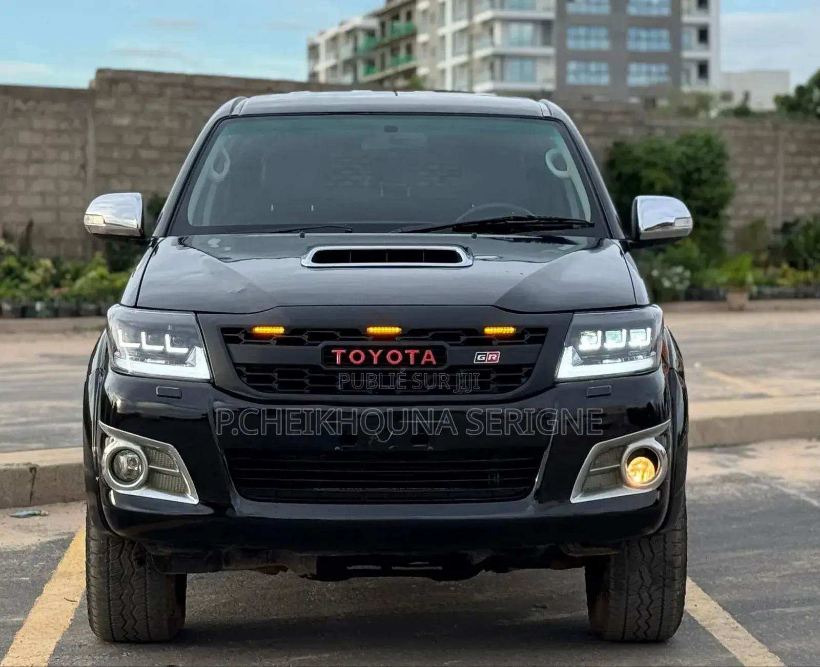Toyota Hilux 2016 Black