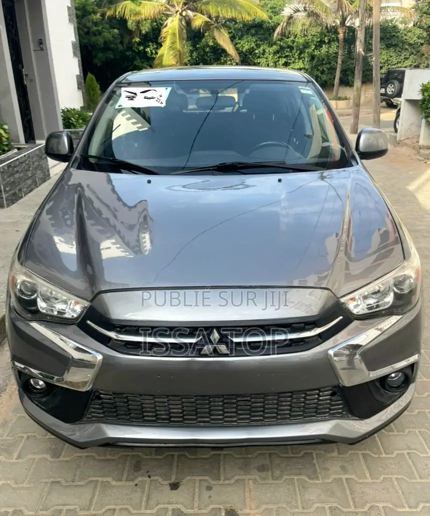 Mitsubishi RVR 2019 Gris