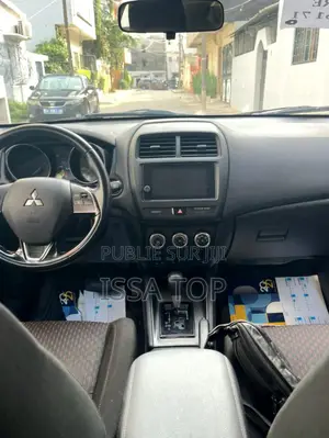 Mitsubishi RVR 2019 Gris