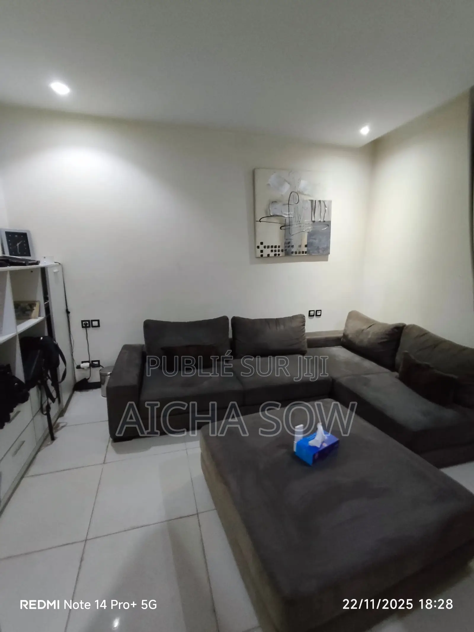 Furnished 3chbre Appartement dans Immo Logement, Almadies à Vendre