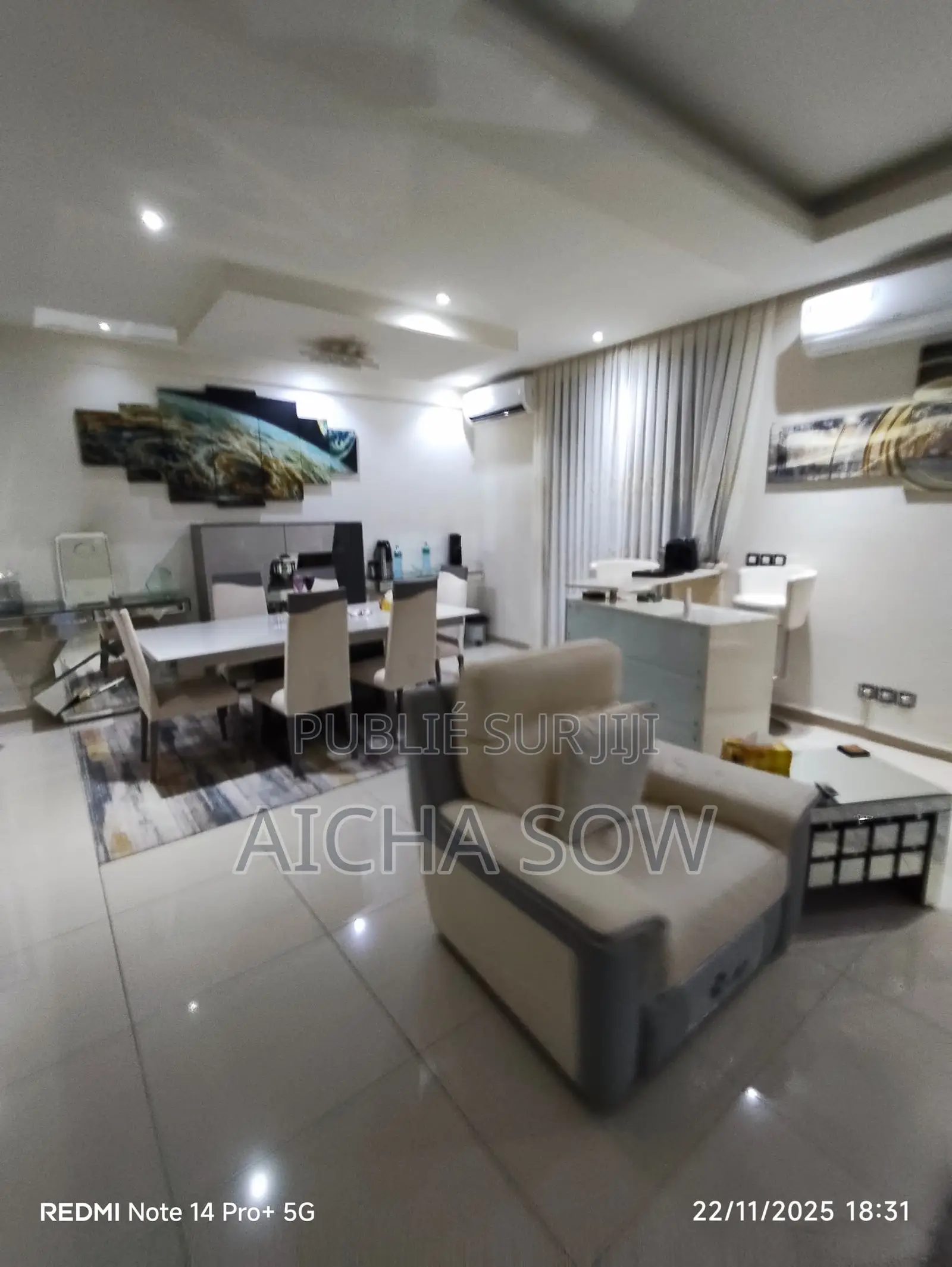 Furnished 3chbre Appartement dans Immo Logement, Almadies à Vendre