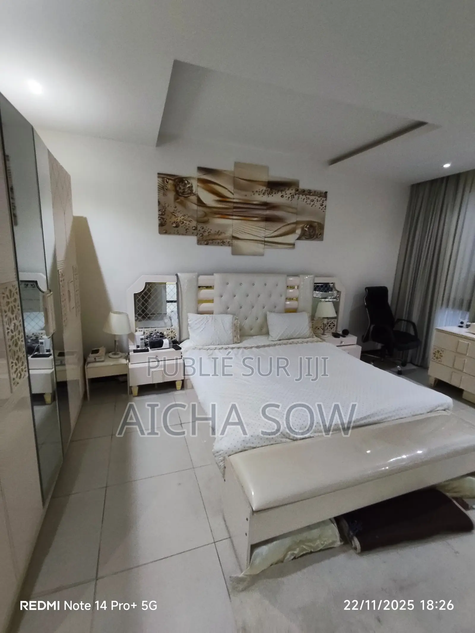 Furnished 3chbre Appartement dans Immo Logement, Almadies à Vendre