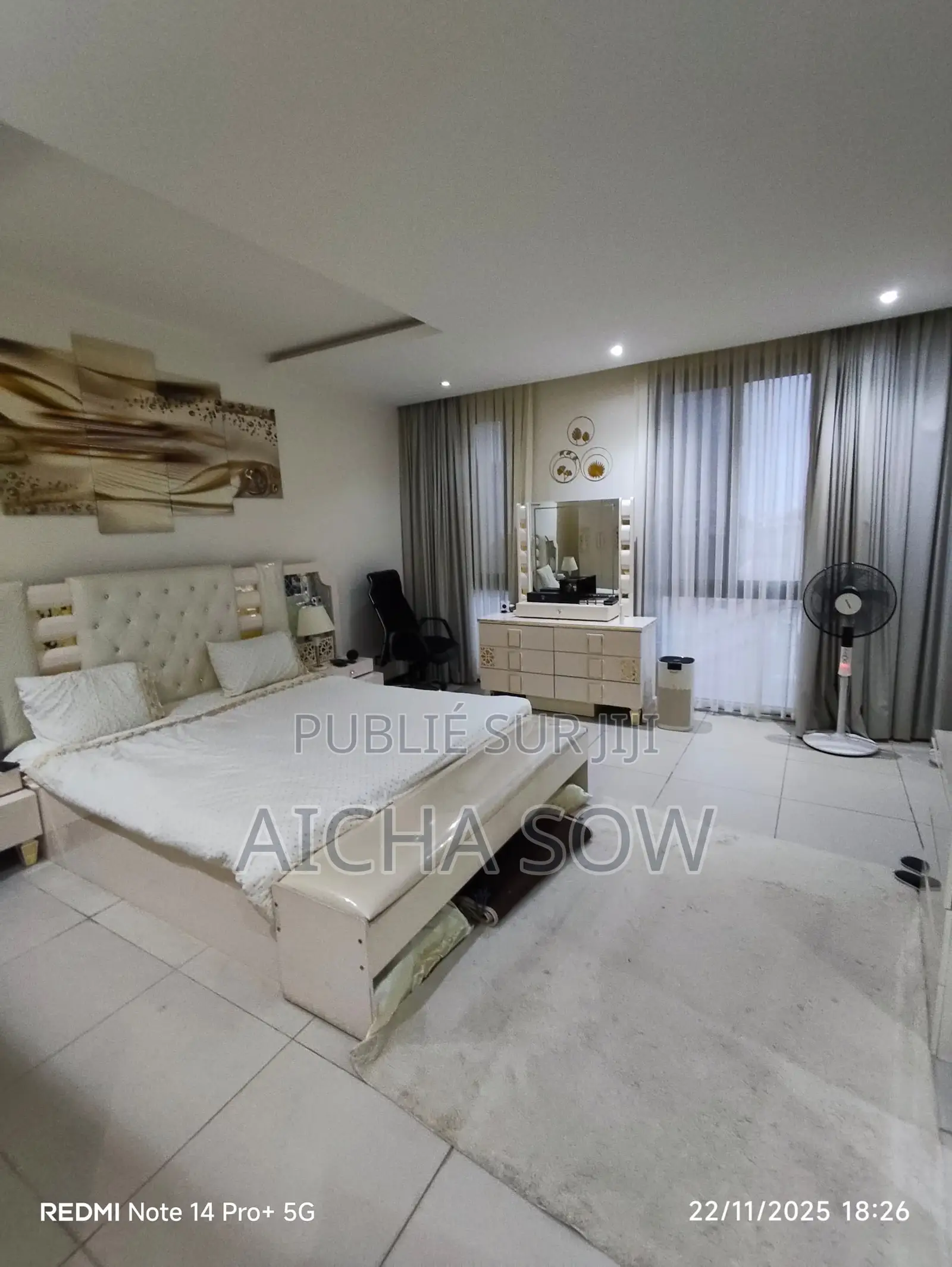 Furnished 3chbre Appartement dans Immo Logement, Almadies à Vendre