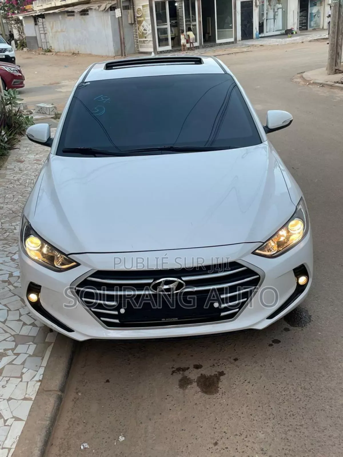 Hyundai Avante 2017 Blanc