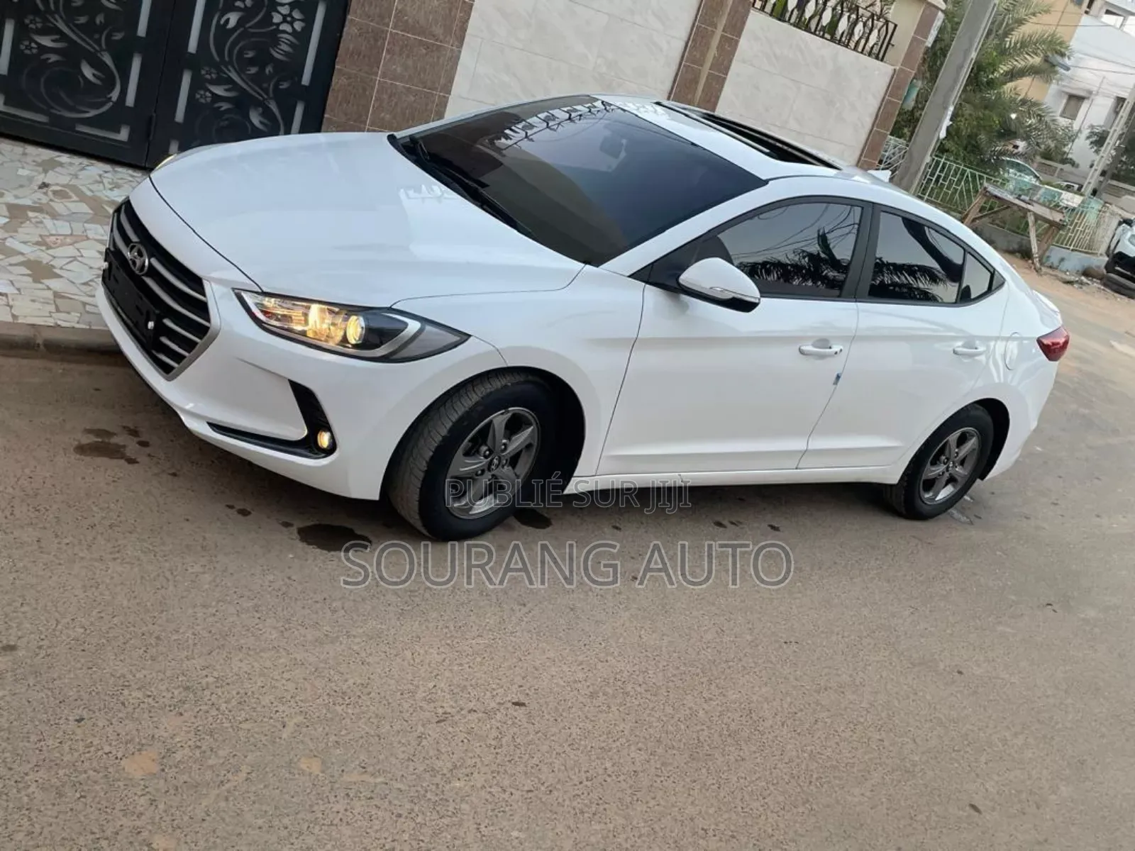 Hyundai Avante 2017 Blanc