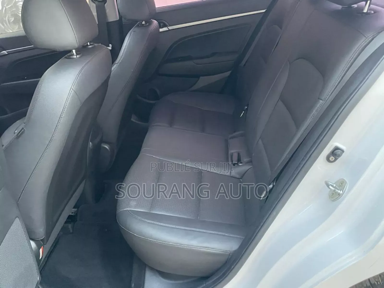 Hyundai Avante 2017 Blanc