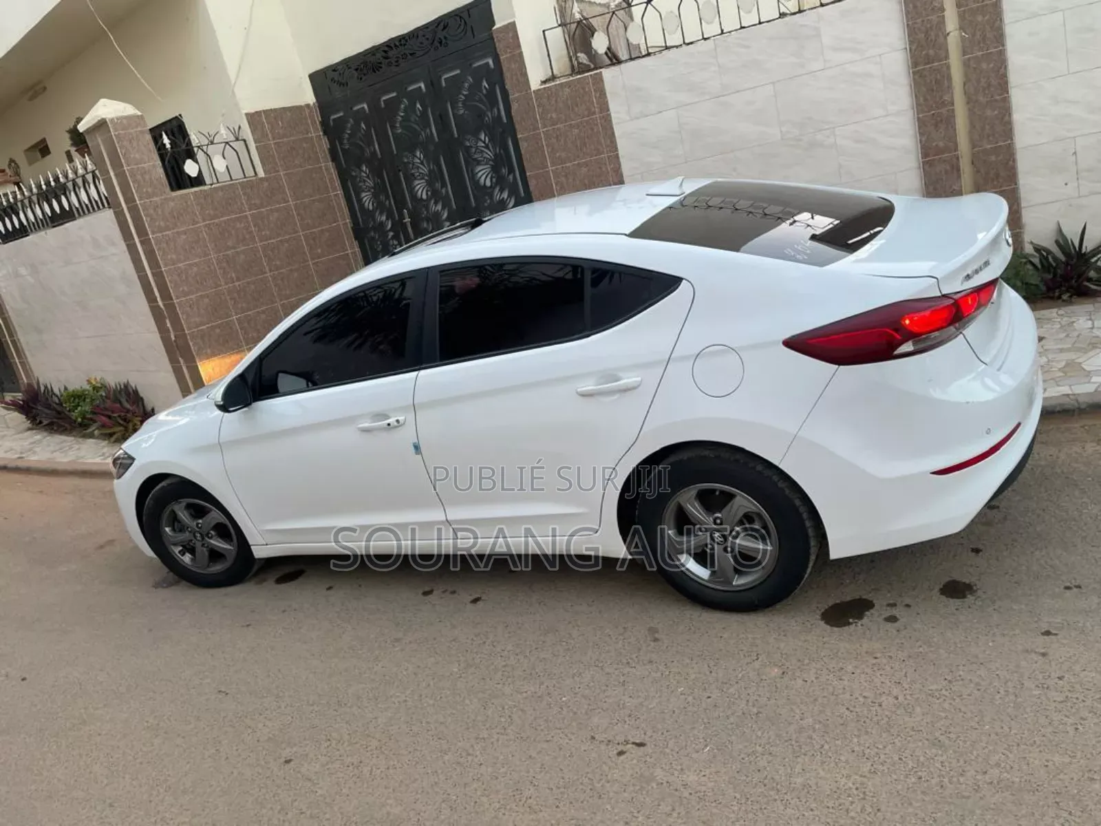 Hyundai Avante 2017 Blanc